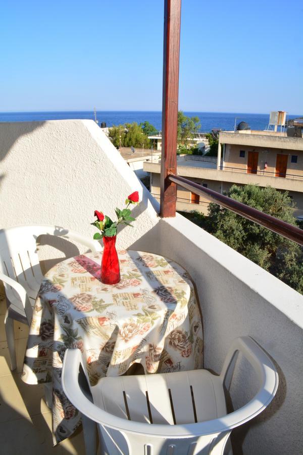 Διαμερίσματα Βούλα Αγία Μαρίνα Εξωτερικό φωτογραφία